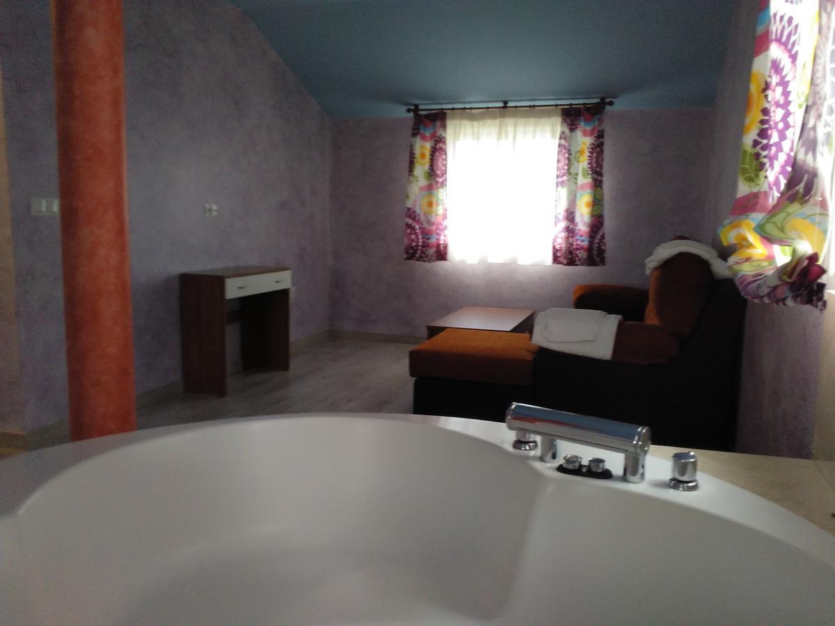 Hostal Orly Camponaraya Extérieur photo